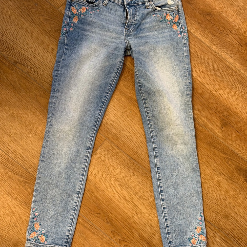 Lucky Brand Light Blue Skinny Jeans with Floral Embroidery